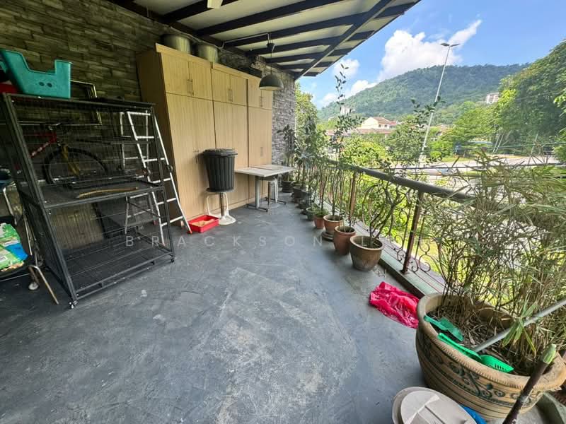 Rumah Teres 2 Tingkat untuk Dijual di Taman Melawati (Ulu Kelang) - Brackson Loh - Balcony - PropertyGuru.com.my