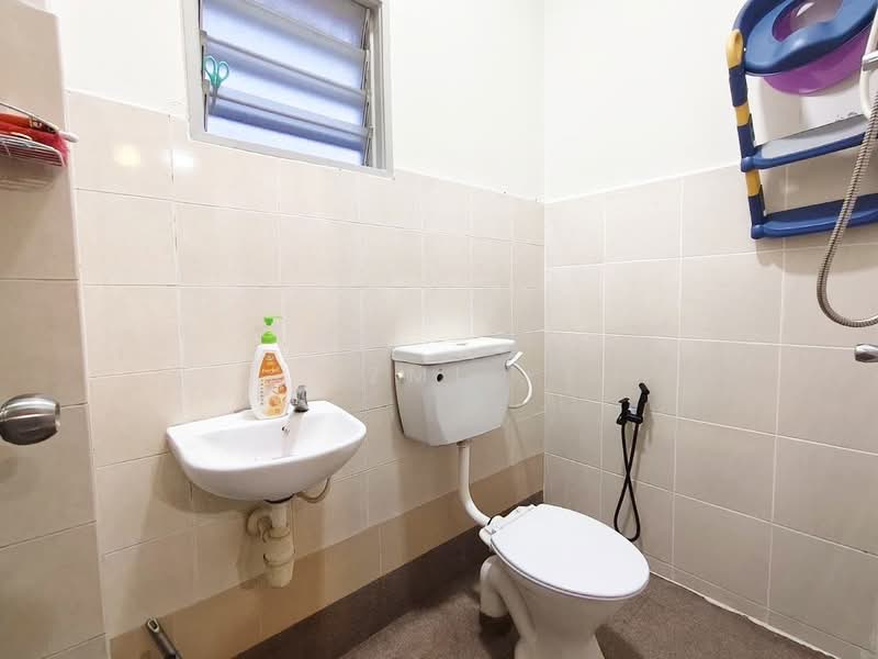 Rumah Teres 2 Tingkat untuk Dijual di Sungai Buloh (Selangor) - Azmi . - Bathroom - PropertyGuru.com.my