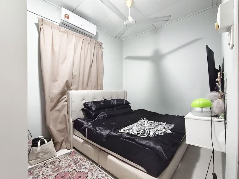 Rumah Teres 2 Tingkat untuk Dijual di Sungai Buloh (Selangor) - Azmi . - Bedroom - PropertyGuru.com.my
