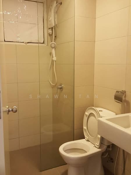 Kondominium untuk Dijual di 222 Residency - Shawn Tan - Bathroom - PropertyGuru.com.my