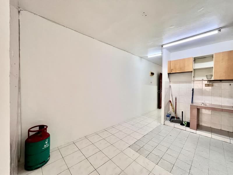 Apartment for Sale at Apartment Harmoni - Sabirin Ahmad - Kitchen - PropertyGuru.com.my