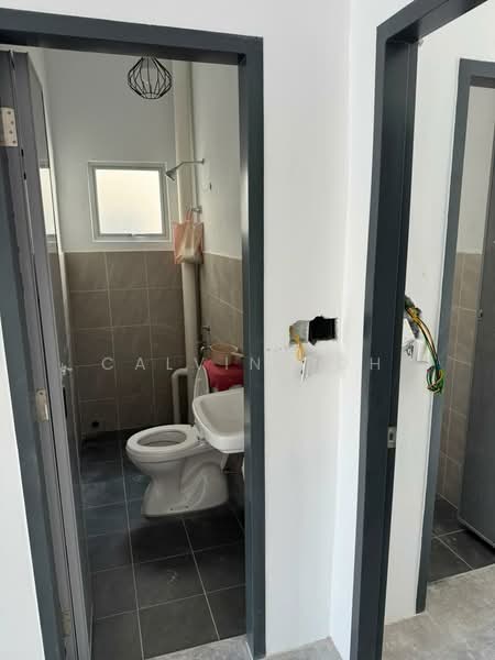 Townhouse for Rent in KL City Centre (Kuala Lumpur) - Calvin Poh - Bathroom - PropertyGuru.com.my