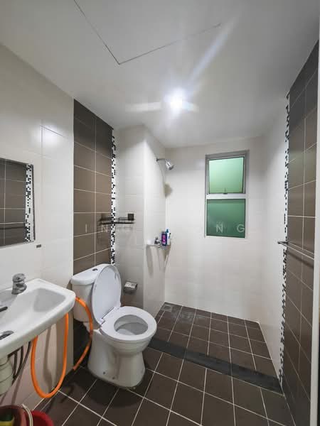 Condominium for Rent at Villa Park - Jing Xiong Lim - Bathroom - PropertyGuru.com.my