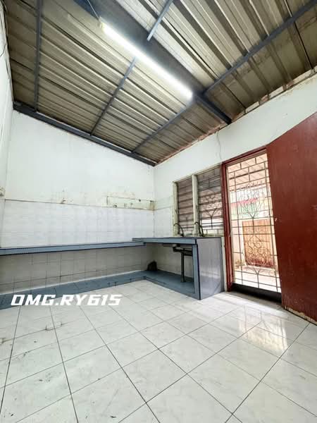 Rumah Teres 2 Tingkat untuk Dijual di Teluk Pulai (Klang) - Mason Chiah - Kitchen - PropertyGuru.com.my
