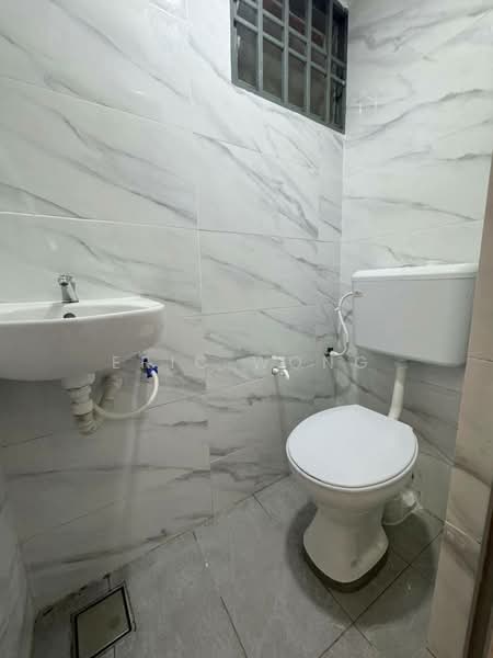 Rumah Flat untuk Dijual di Flat Taman Perling - Eric Wong - PropertyGuru.com.my