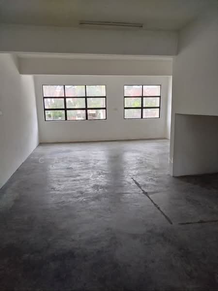 Shop / Office for Rent in Taman Desa Cemerlang (Ulu Tiram) - Calley Chin - Interior - PropertyGuru.com.my