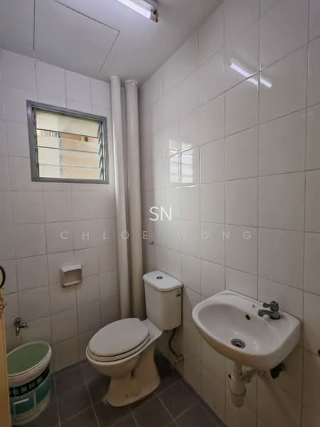 Apartment for Rent at Pangsapuri Akasia (Bandar Botanic) - Chloe Wong - Bathroom - PropertyGuru.com.my