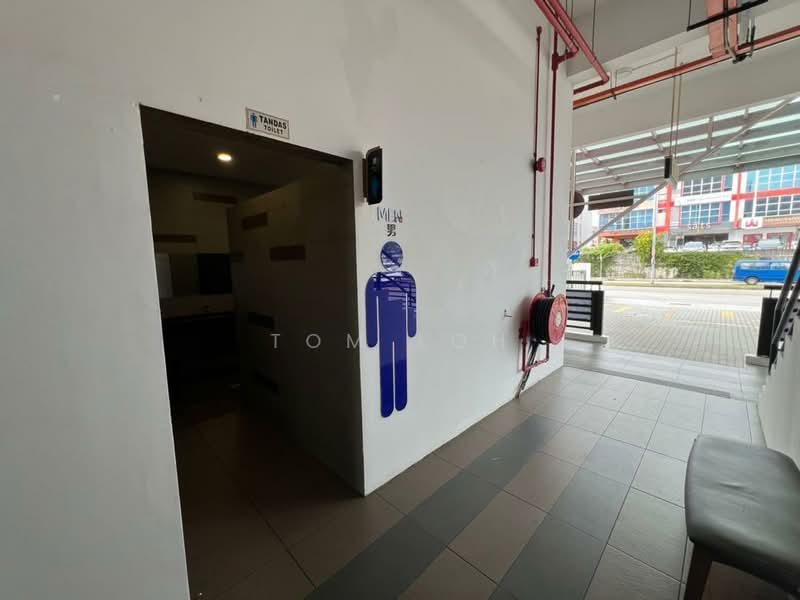 Shop for Rent in Taman Mount Austin (Tebrau) - Tom Loh - Exterior - PropertyGuru.com.my