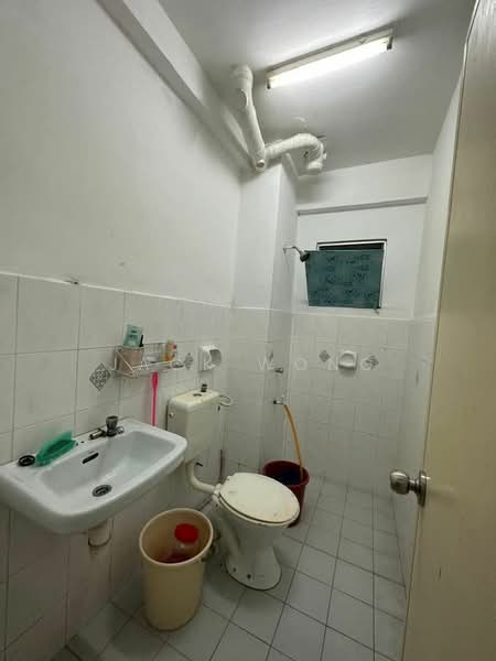 Apartment for Sale at Vista Seri Alam - Jack Wong - Bathroom - PropertyGuru.com.my
