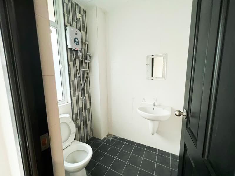 Banglo Pautan untuk Disewa di Jelutong (Penang) - Jerry Tan - Bathroom - PropertyGuru.com.my