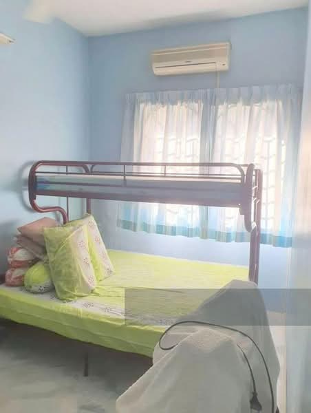 Pangsapuri untuk Dijual di Sri Anggerik 1 - Rachael Lee - Bedroom - PropertyGuru.com.my