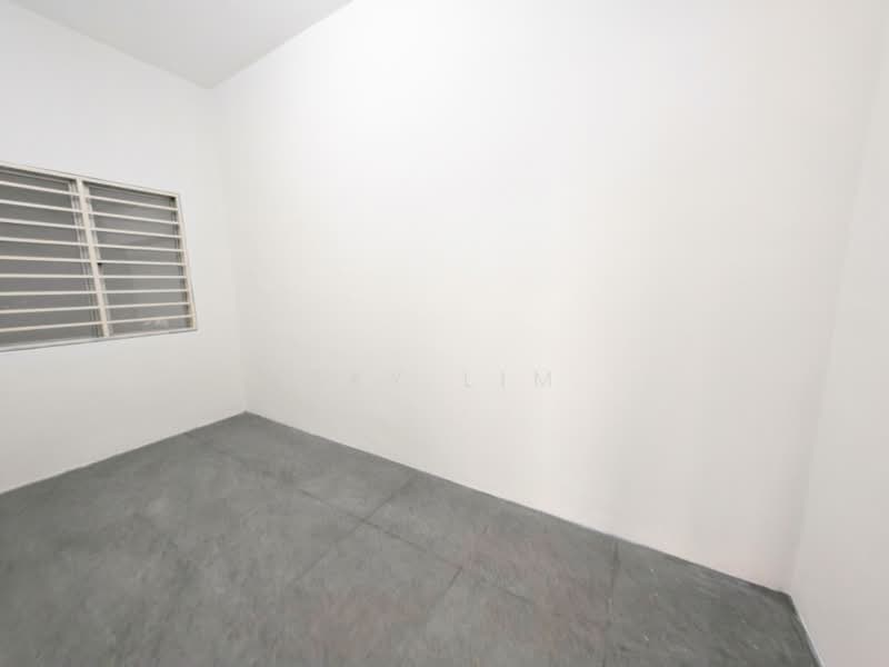 Semi-Detached House for Sale in Bandar Putra Permai (Seri Kembangan) - Sky Lim - Interior - PropertyGuru.com.my