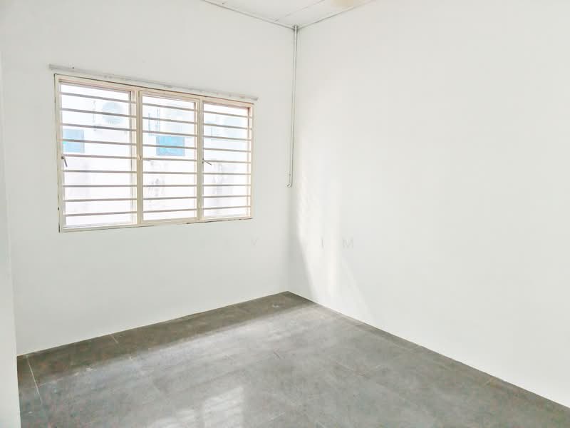Semi-Detached House for Sale in Bandar Putra Permai (Seri Kembangan) - Sky Lim - Interior - PropertyGuru.com.my
