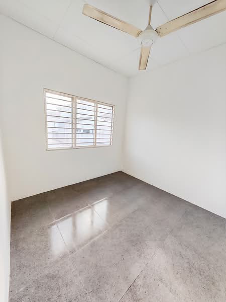 Semi-Detached House for Sale in Bandar Putra Permai (Seri Kembangan) - Sky Lim - Interior - PropertyGuru.com.my