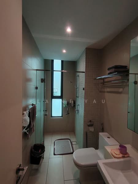 Kondominium untuk Dijual di The Treez Jalil Residen - Elaine Yau - Bathroom - PropertyGuru.com.my
