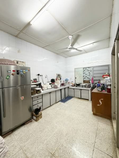 Rumah Teres 1 Tingkat untuk Dijual di Taman Desa Utama (Klang) - Stanley Hong - Kitchen - PropertyGuru.com.my