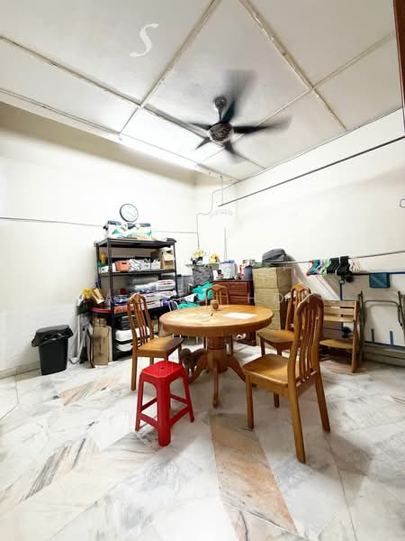 Rumah Teres 1 Tingkat untuk Dijual di Taman Desa Utama (Klang) - Stanley Hong - Dining Room - PropertyGuru.com.my