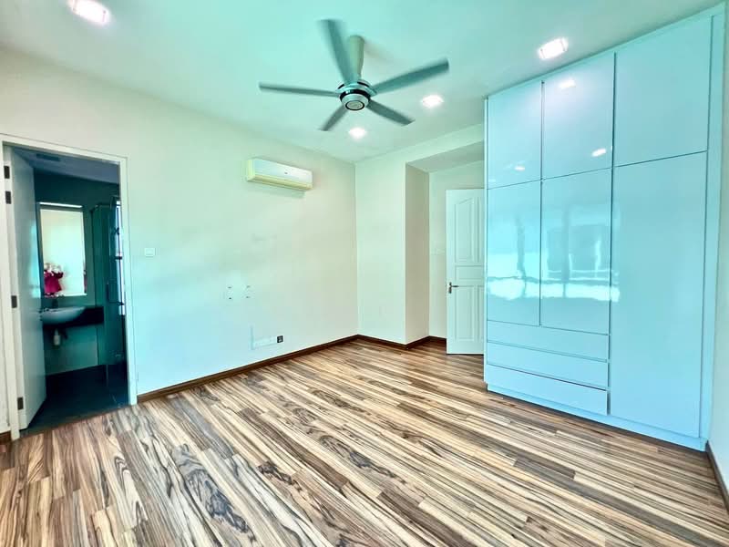 Semi-Detached House for Sale in Seksyen 13 (Shah Alam) - Azmi . - Bedroom - PropertyGuru.com.my