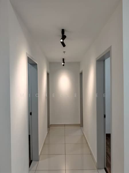 Servis Apartment untuk Disewa di The Amber Residence @ TwentyFive.7 - Michelle Lee - Corridor - PropertyGuru.com.my