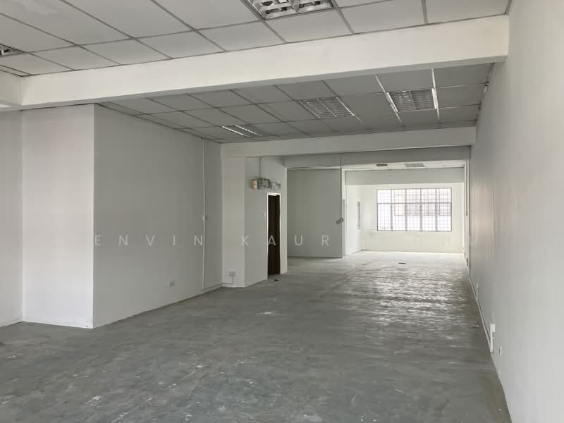 Shop / Office for Rent in Subang Jaya (Selangor) - Renvin KAUR SIDHU - Interior - PropertyGuru.com.my