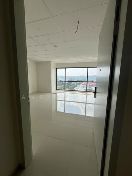 Kediaman Servis untuk Dijual di Edelweiss @ Tropicana Gardens - Ambrose Too - Interior - PropertyGuru.com.my