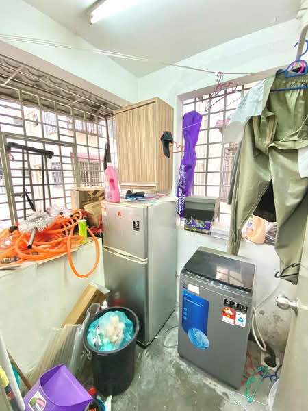 Apartment for Sale at Pangsapuri Tainia - Faliyana binti Muda - PropertyGuru.com.my