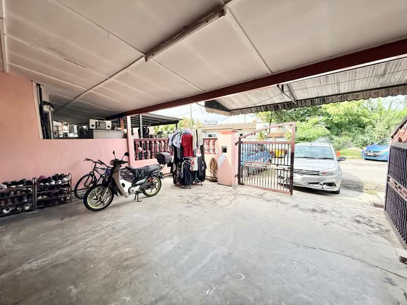 1-storey Terraced House for Sale in Bandar Kinrara Seksyen 5 (Bandar Kinrara) - Ilman Nahri - Exterior - PropertyGuru.com.my