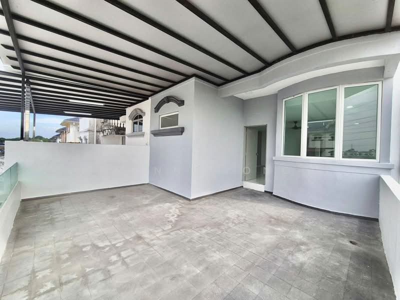 2.5-storey Terraced House for Sale in Skudai (Johor) - Joanne Yong - Balcony - PropertyGuru.com.my