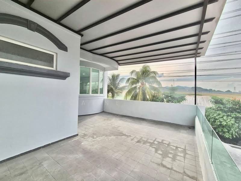2.5-storey Terraced House for Sale in Skudai (Johor) - Joanne Yong - Balcony - PropertyGuru.com.my