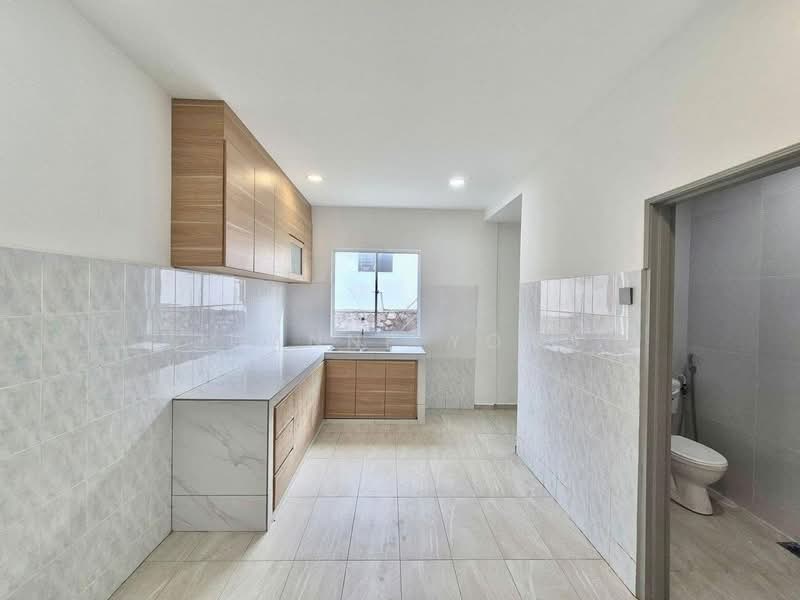 2.5-storey Terraced House for Sale in Skudai (Johor) - Joanne Yong - Kitchen - PropertyGuru.com.my