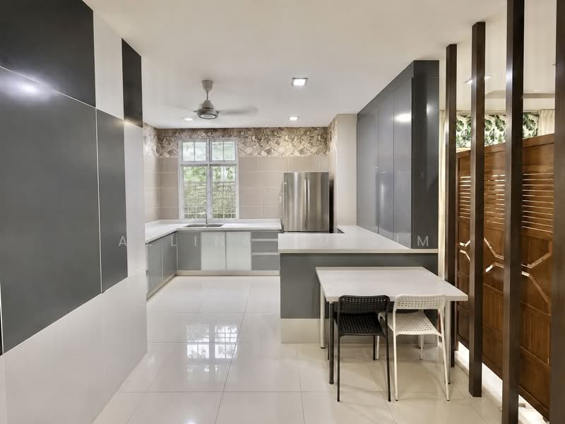 Rumah Berkembar untuk Dijual di Skudai (Johor) - Azlina Muslim - Kitchen - PropertyGuru.com.my