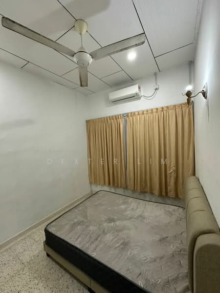 Rumah Teres 1 Tingkat untuk Disewa di Johor Bahru (Johor) - Dexter Lim - Bedroom - PropertyGuru.com.my