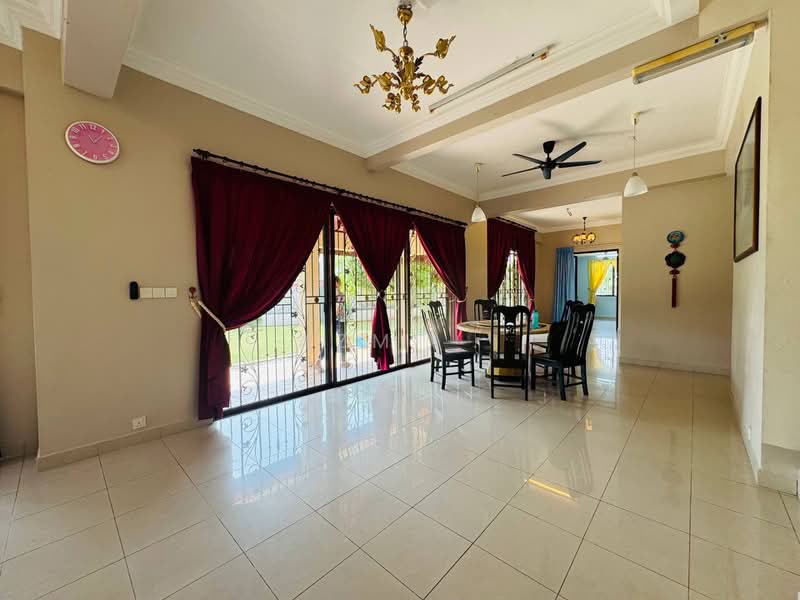 2-storey Terraced House for Sale in Bukit Jelutong (Shah Alam) - Azmi . - Dining Room - PropertyGuru.com.my