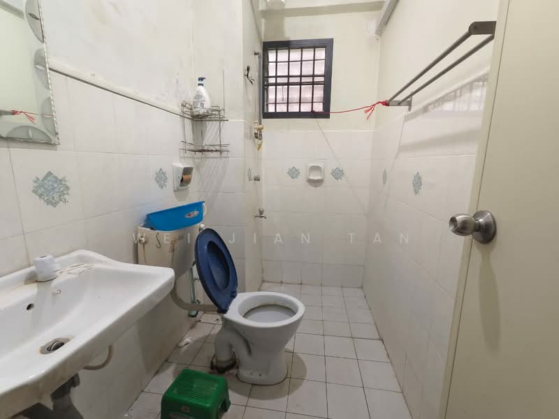 Apartment for Sale at Vista Seri Alam - Wei Jian Tan - Bathroom - PropertyGuru.com.my