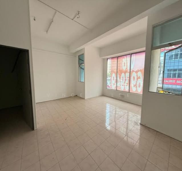 Shop for Rent in Bandar Seri Putra (Bangi) - Vincent Lee - Interior - PropertyGuru.com.my