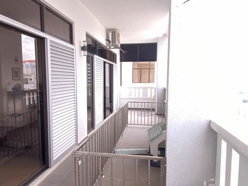 Kondominium untuk Dijual di Logan Residency (Logan Mansion) - Fen . - Balcony - PropertyGuru.com.my