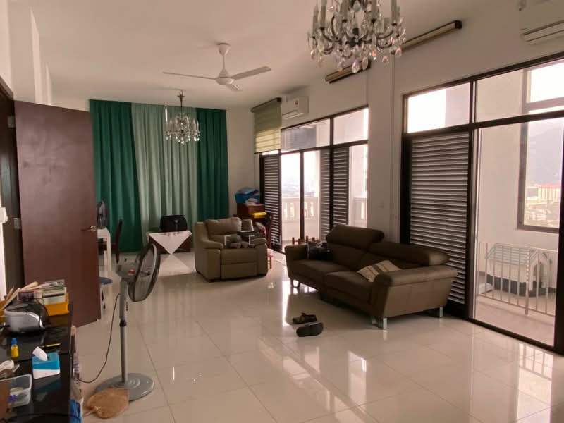 Kondominium untuk Dijual di Logan Residency (Logan Mansion) - Fen . - Living Room - PropertyGuru.com.my
