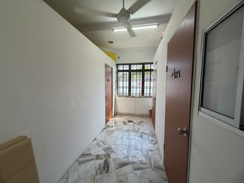 Rumah Banglo untuk Dijual di Kempas (Johor Bahru) - Sharon Ng - Corridor - PropertyGuru.com.my