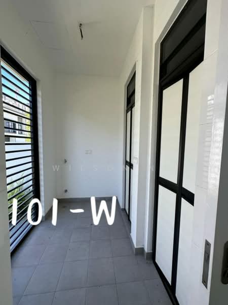 Semi-Detached House for Sale in Setia Alam (Selangor) - Wilson Ng - Balcony - PropertyGuru.com.my