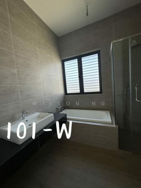 Semi-Detached House for Sale in Setia Alam (Selangor) - Wilson Ng - Bathroom - PropertyGuru.com.my