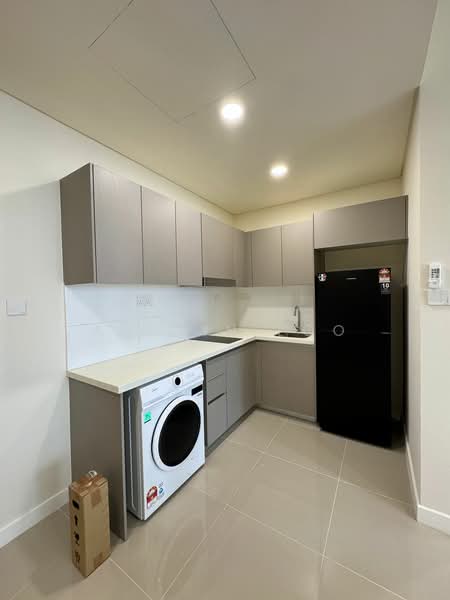 Service Residence for Rent at 8th & Stellar - Austin Loo - Kitchen - PropertyGuru.com.my