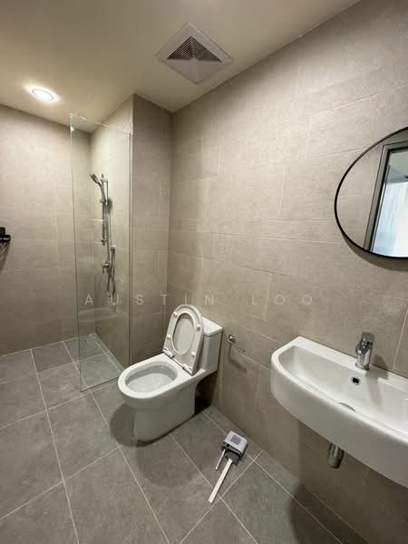 Service Residence for Rent at 8th & Stellar - Austin Loo - Bathroom - PropertyGuru.com.my