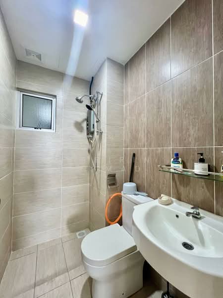 Condominium for Rent at Platinum Splendor Residence - Sabirin Ahmad - Bathroom - PropertyGuru.com.my