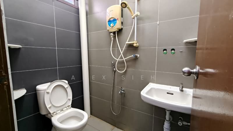 1-storey Terraced House for Rent in Taman Mount Austin (Tebrau) - Alex Sieh - PropertyGuru.com.my