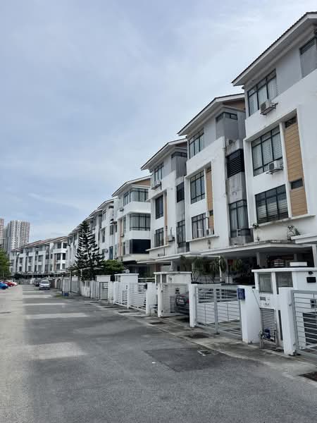 Rumah Bandar untuk Dijual di TAMAN PUCHONG UTAMA (Puchong) - Vincent Theo - PropertyGuru.com.my