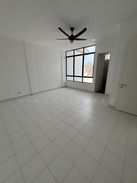Rumah Bandar untuk Dijual di TAMAN PUCHONG UTAMA (Puchong) - Vincent Theo - PropertyGuru.com.my