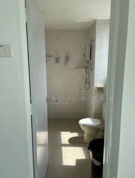 Kondominium untuk Dijual di Regency Heights Condo - Queenie Goon - Bathroom - PropertyGuru.com.my