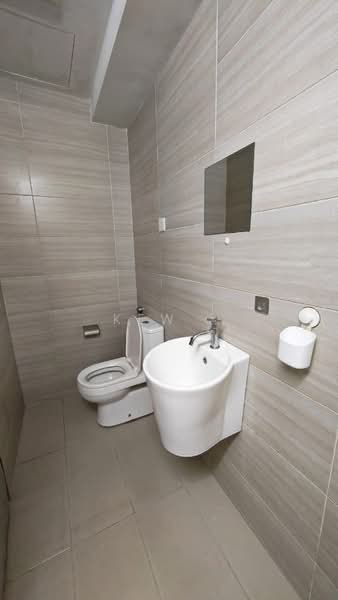 Service Residence for Rent at Serviced Residence @ 3 Towers - Kew . - Bathroom - PropertyGuru.com.my