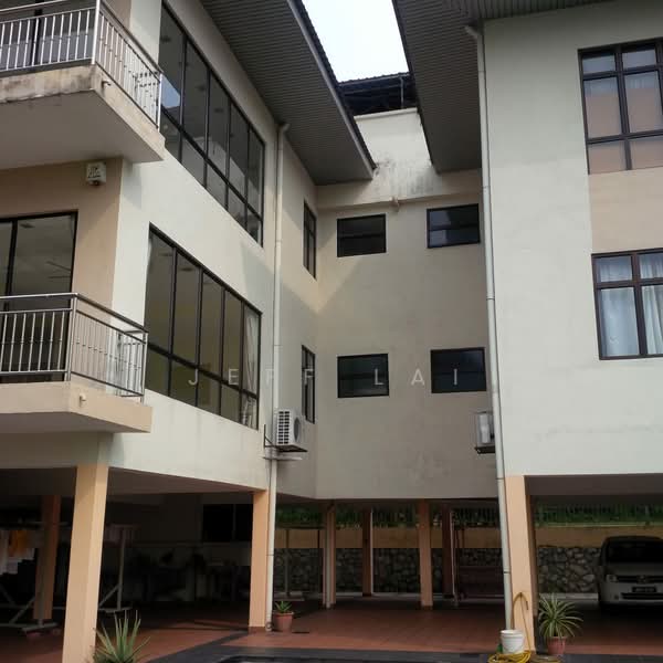 Townhouse for Sale in Taman Seputeh (Seputeh) - Jeff Lai - Exterior - PropertyGuru.com.my