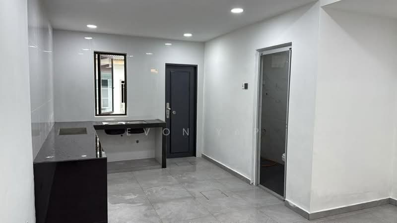 Rumah Teres 2 Tingkat untuk Dijual di Taman Sri Bahagia (Tampoi) - Evon Yap - Kitchen - PropertyGuru.com.my